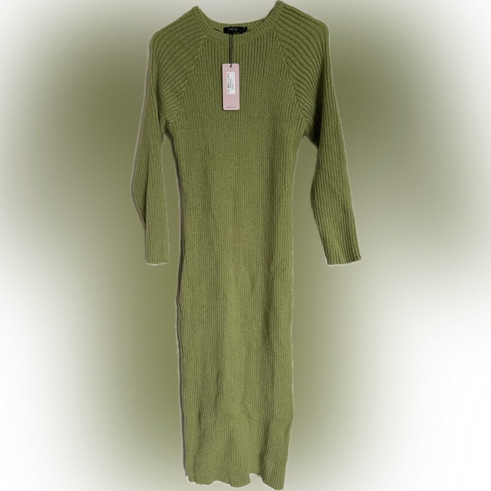 MICAS - Solid Crew Neck Rib Knit Long Sleeve Maxi Dress